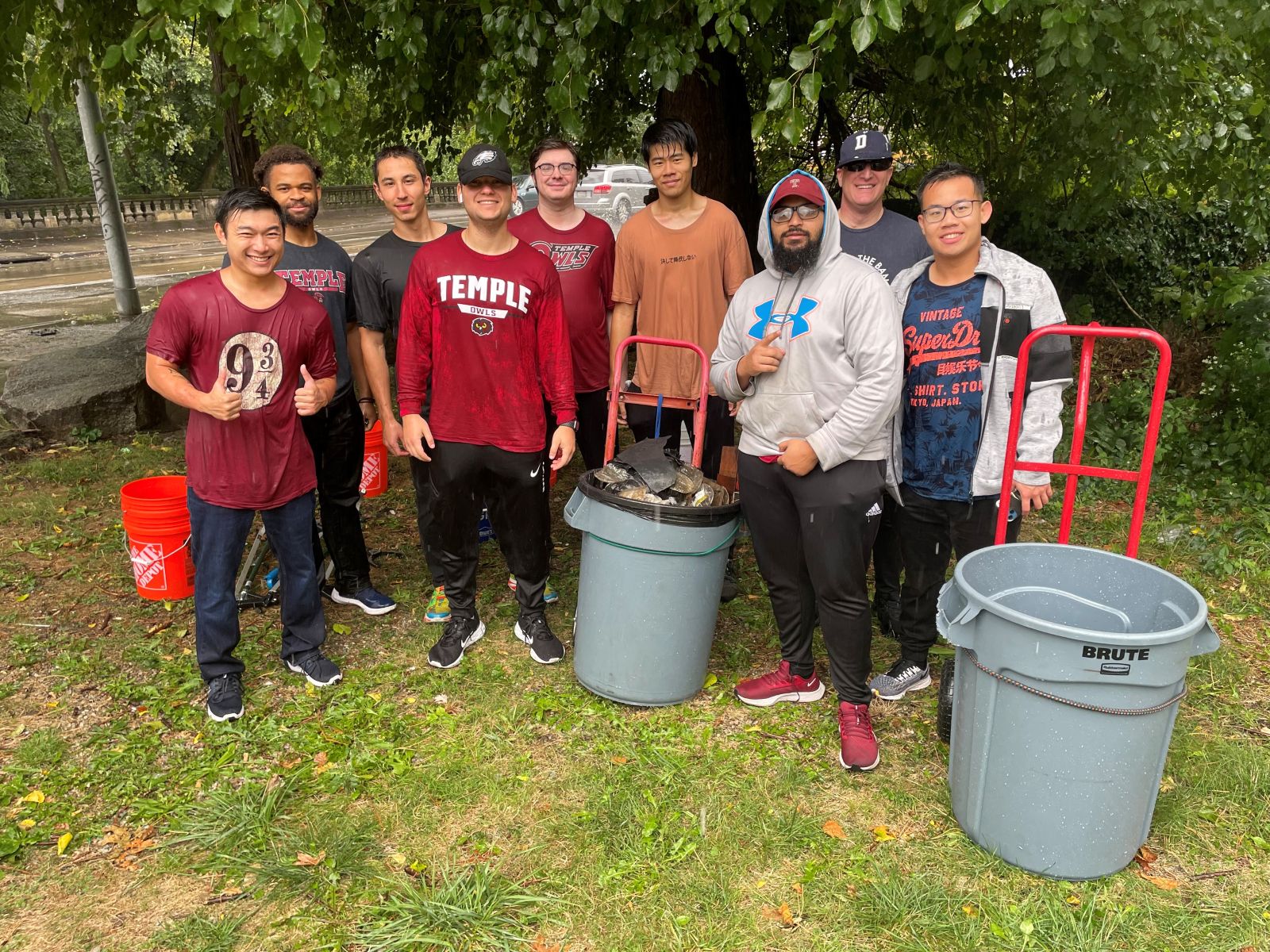 Cobbs%20Creek%20Volunteers%202022.jpg